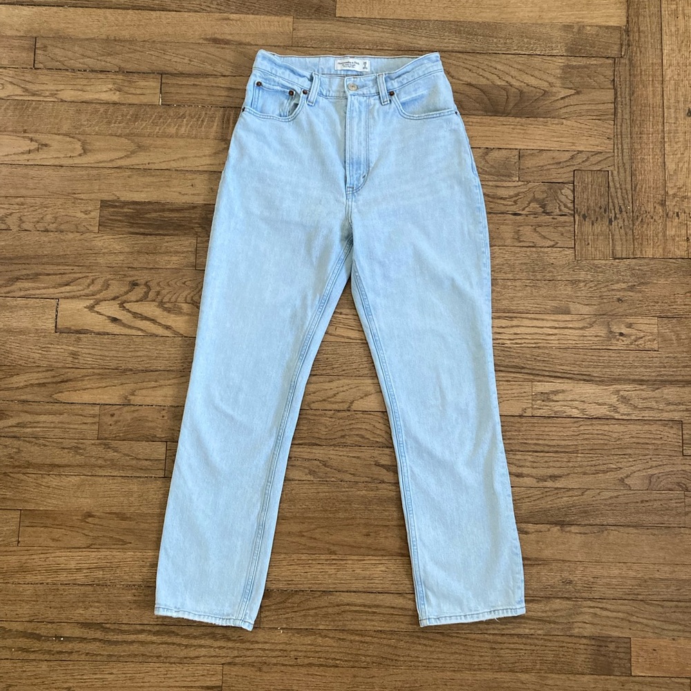 Abercrombie & Fitch Curve Love High Rise Straight Leg Crop Jeans